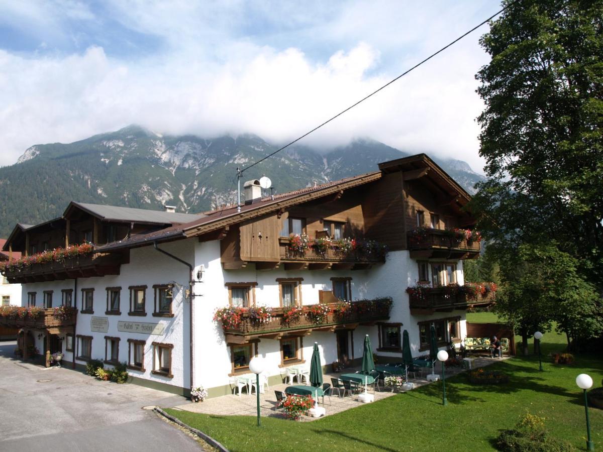 Hotel Zum Hirschen Leutasch Eksteriør billede