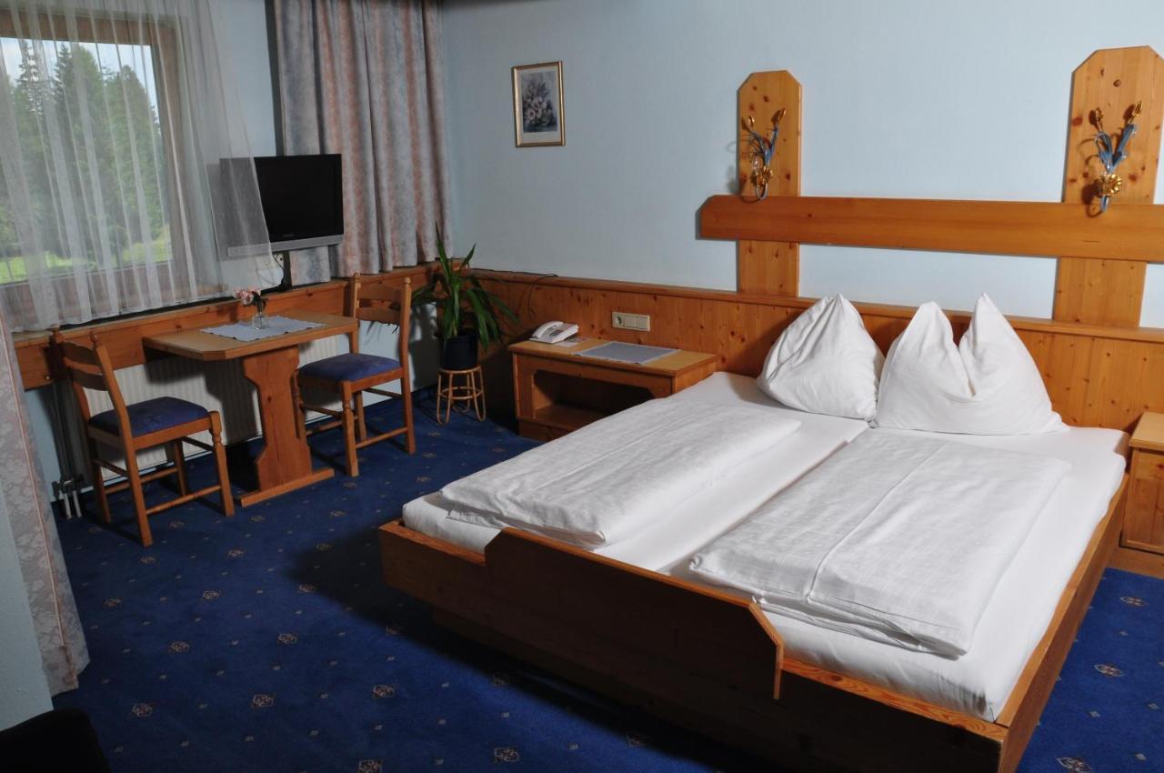 Hotel Zum Hirschen Leutasch Værelse billede