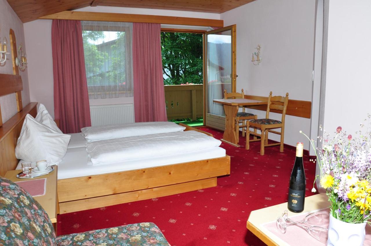Hotel Zum Hirschen Leutasch Værelse billede