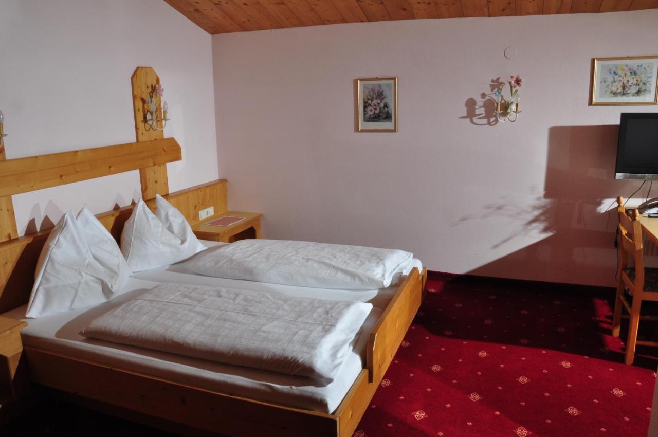 Hotel Zum Hirschen Leutasch Værelse billede
