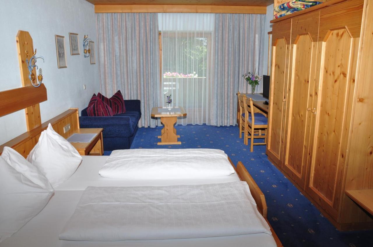 Hotel Zum Hirschen Leutasch Værelse billede