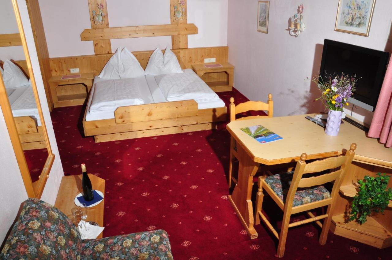 Hotel Zum Hirschen Leutasch Eksteriør billede